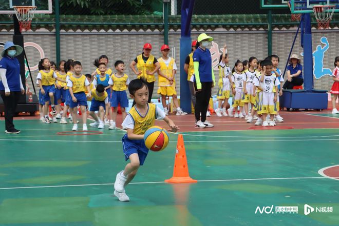 全国中学生篮球赛冠军_初中篮球冠军_全运动会篮球女中学生冠军