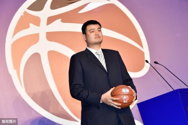 中国退役游泳男运动员名字_中国退役游泳运动员_全国游泳冠军退役后收入
