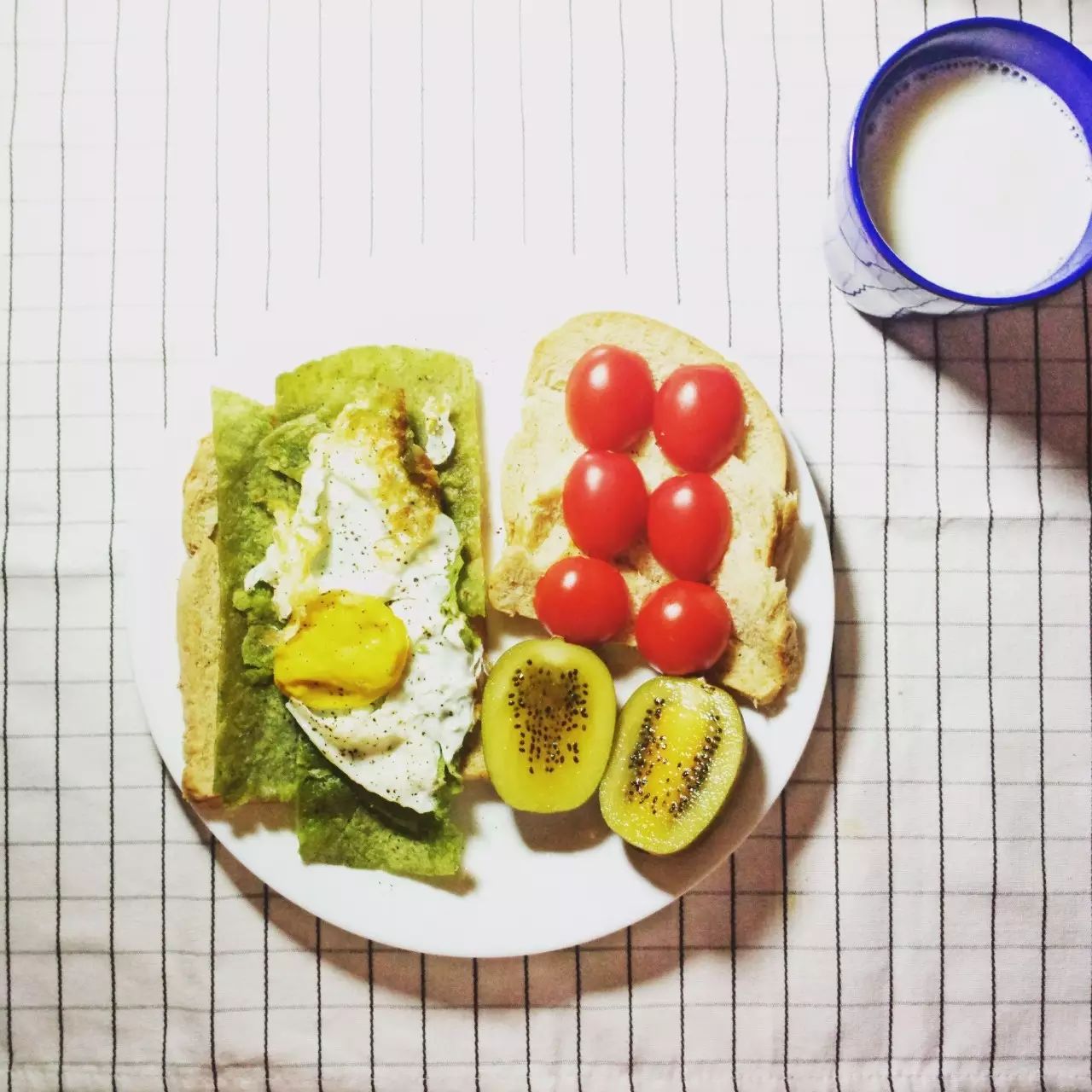 健身食谱女_健身女吃营养餐_健身吃健身餐有啥好处